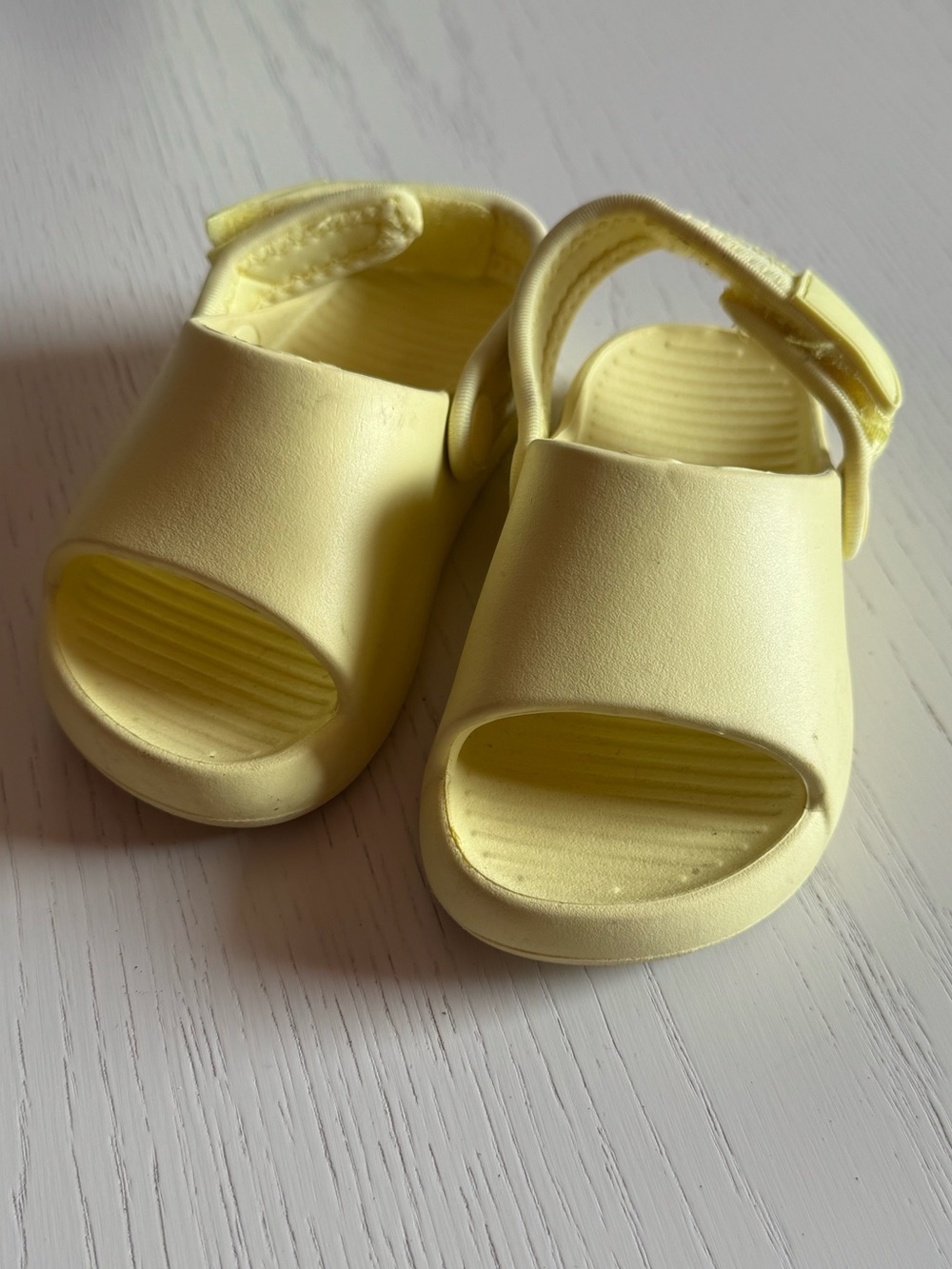 Zara Yellow Sandals 6C (toddler)